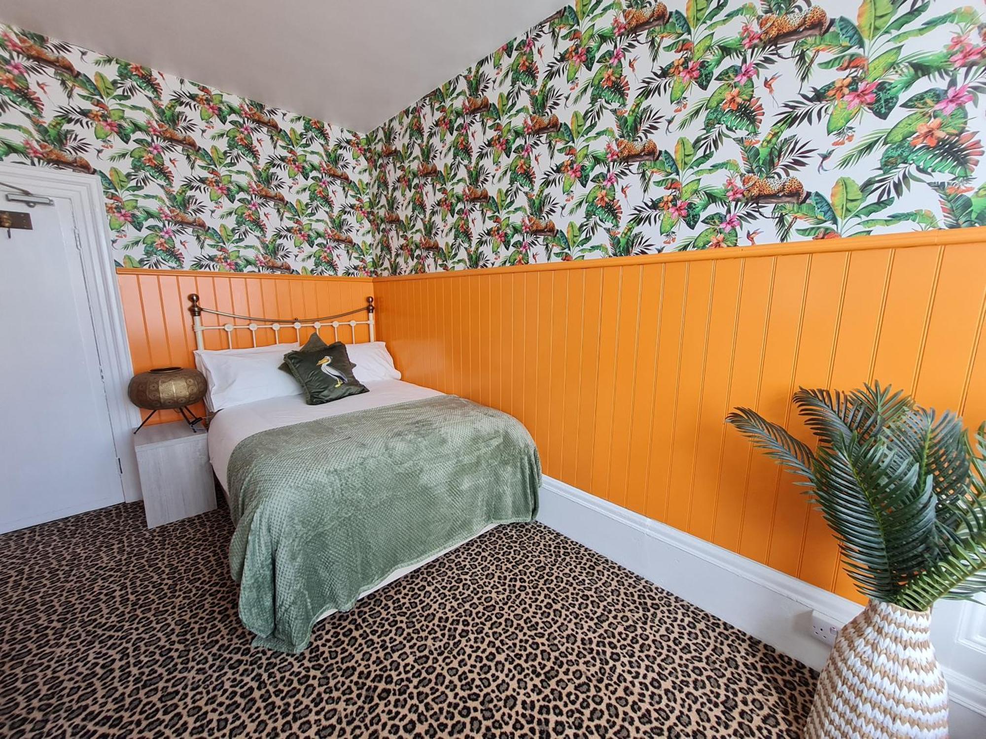 Lemur Lodge - Boutique Apartments - Short Stroll To The Beach Bournemouth Exterior foto